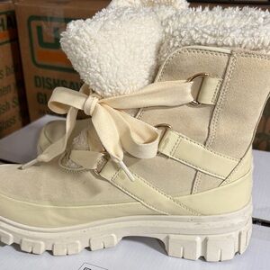 Sorel Tivoli Winter Boots for Women